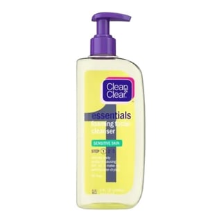 Clean & Clear Essentials Foaming Face Wash for Sensitive Skin