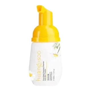 Huangjisoo Pure Foaming Cleanser Anti-Trouble Chamomile