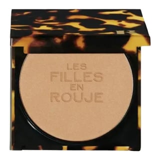 Les Filles En Rouje La Poudre Bonne Mine