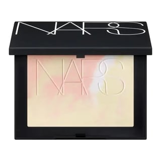 NARS Cosmetics بودرة Light Reflecting Prismatic لتثبيت المكياج