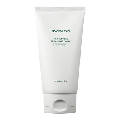 Kiwiglow Mild Cypress Cleansing Foam