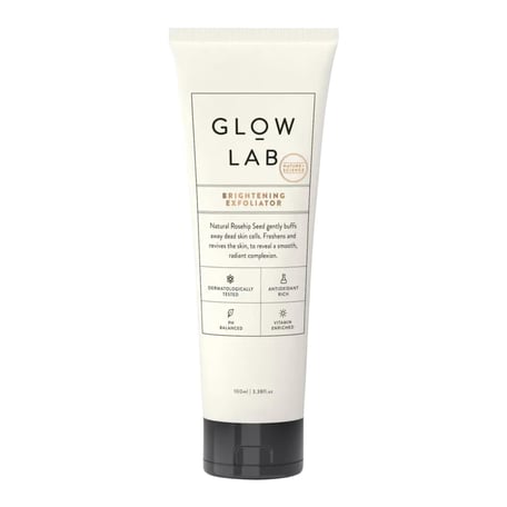 Glow Lab مقشّر لتفتيح البشرة