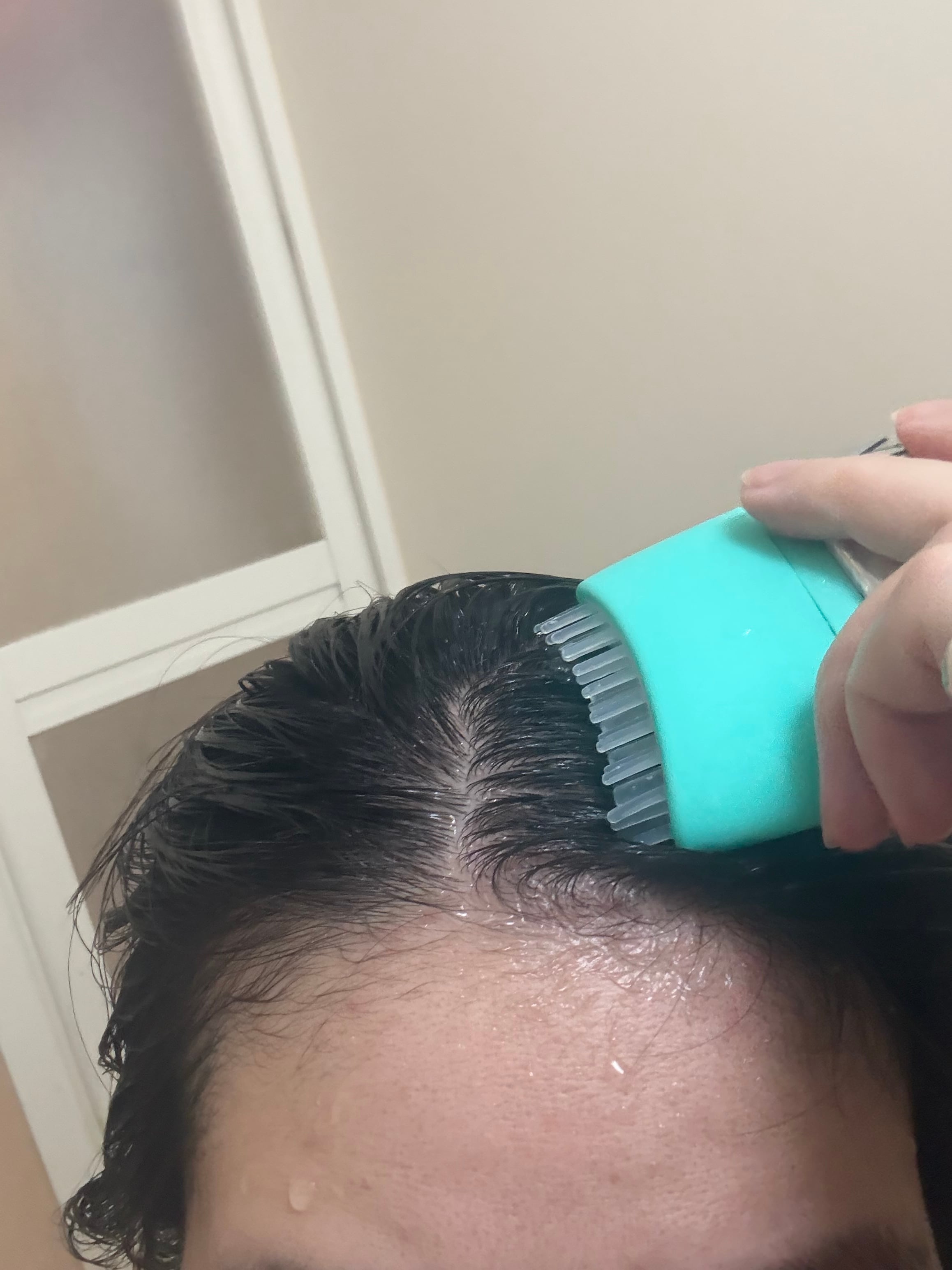 User review photo of VT Cosmetics PDRN Reedle Shot Brush Hair Serum