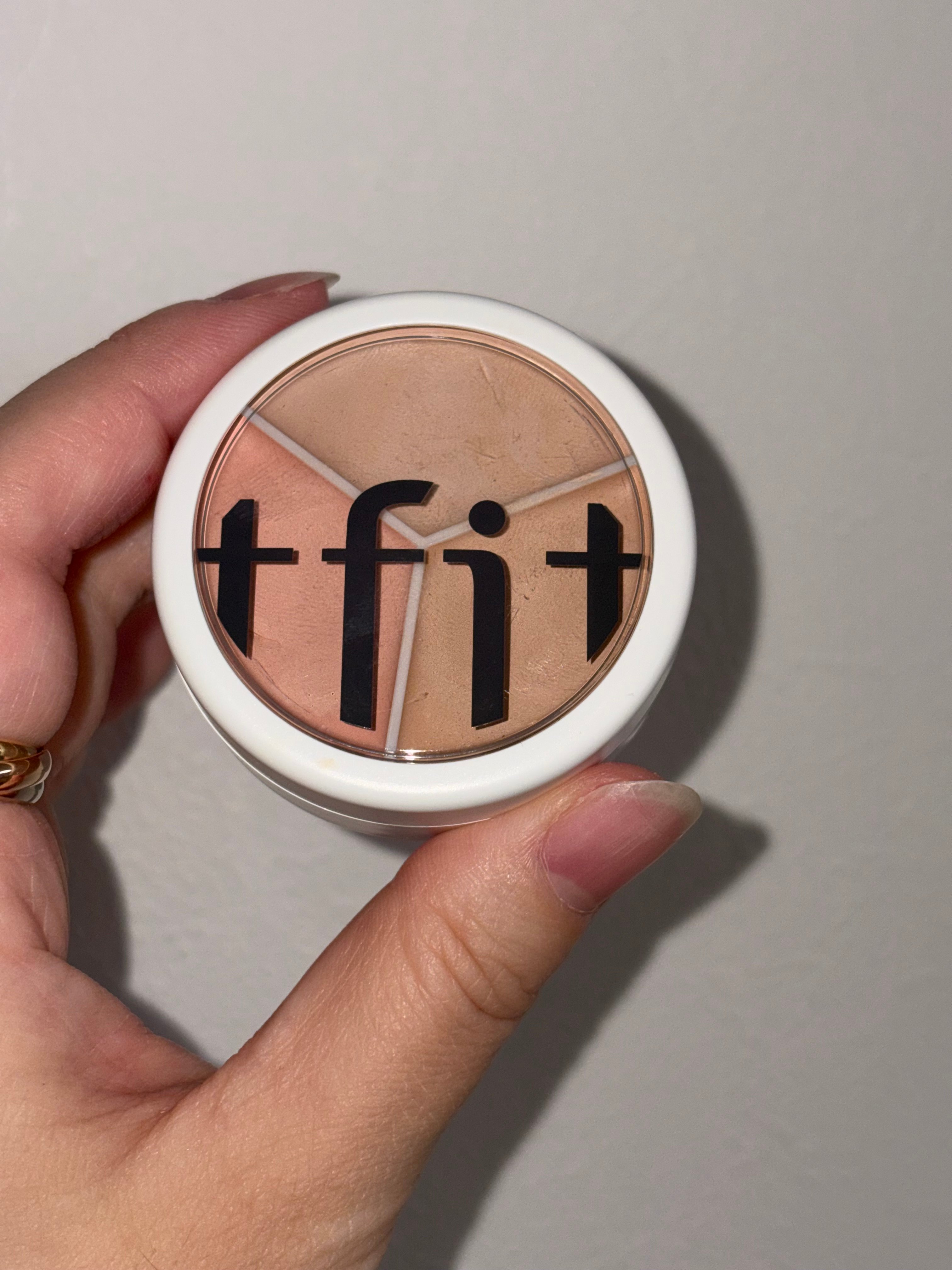 TFIT カバー アップ プロ コンシーラーのユーザーレビュー写真