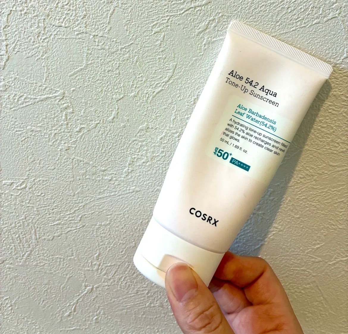 COSRX Aloe 54.2 水感提亮防曬 SPF50+ PA++++的使用者評價照片