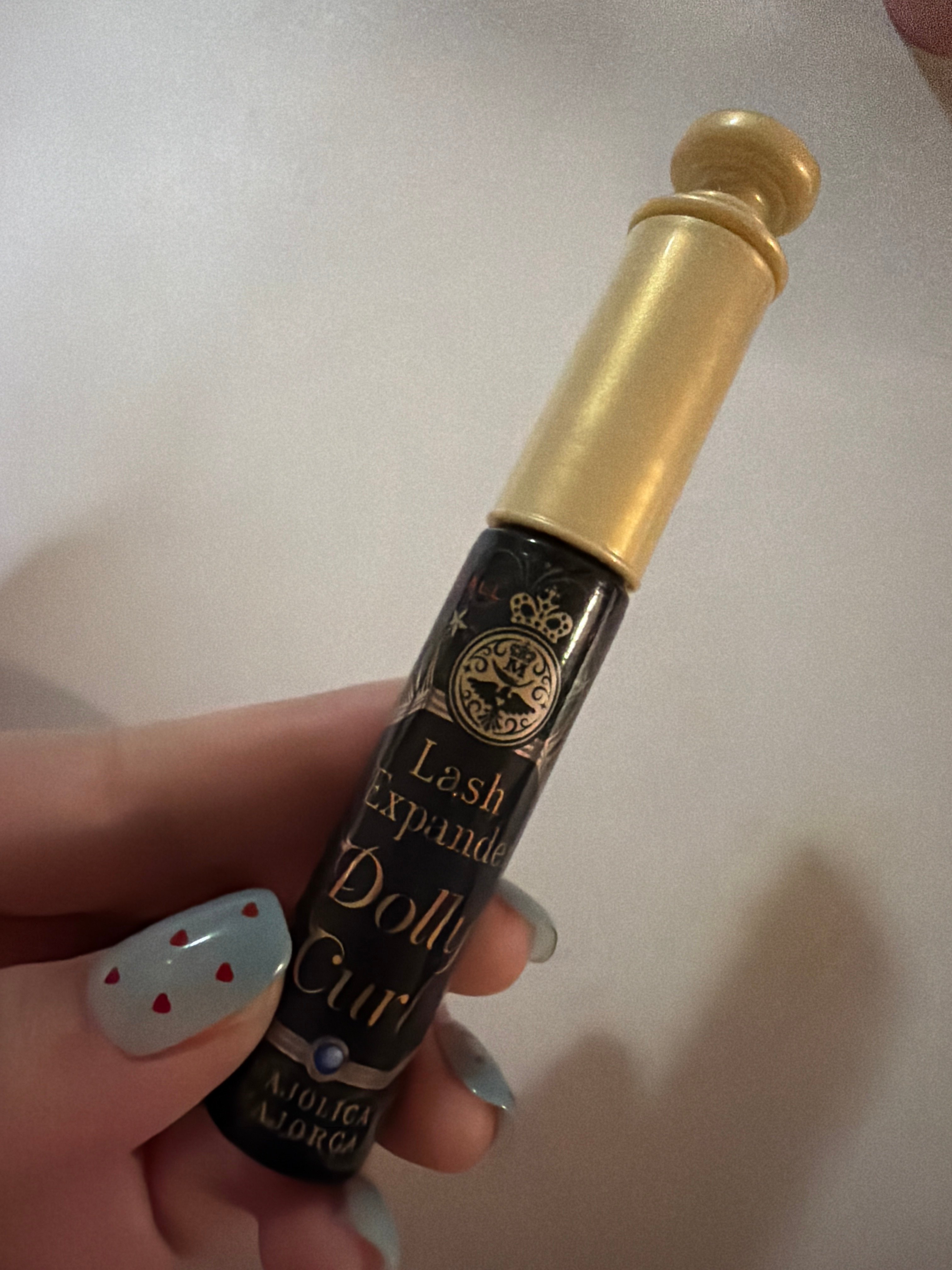 صورة من مراجعة مستخدم لمنتج Majolica Majorca ماسكارا Lash Expander Dolly Curl