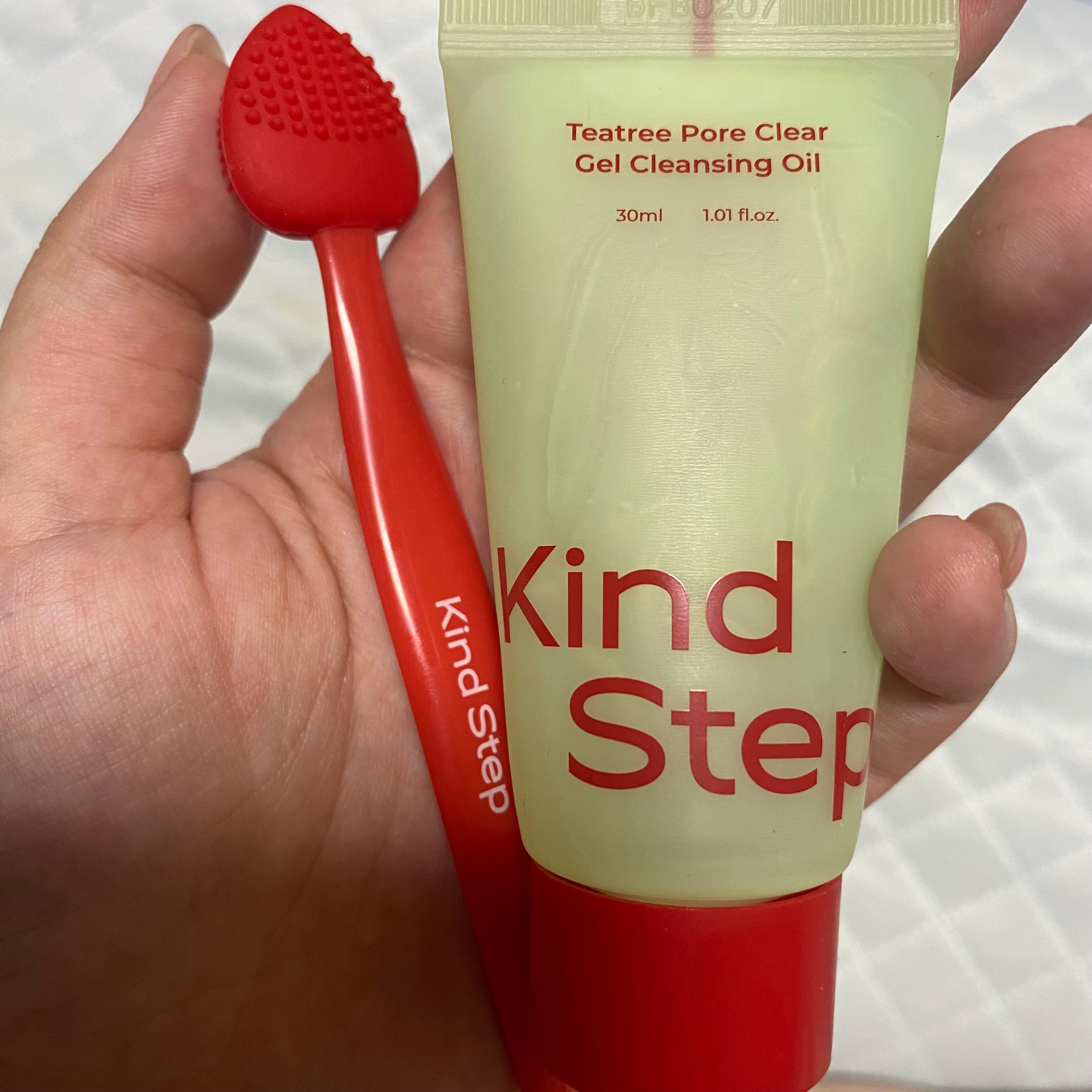 صورة من مراجعة مستخدم لمنتج KindStep زيت تنظيف جل Tea Tree للتحكم بالزهم