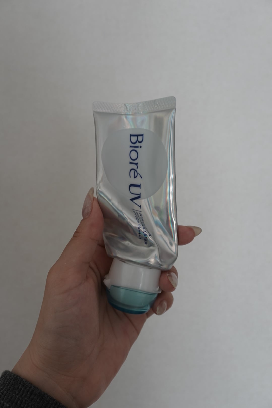 صورة من مراجعة مستخدم لمنتج Biore كريم UV أكوا ريتش إيرِي هولد SPF 50+