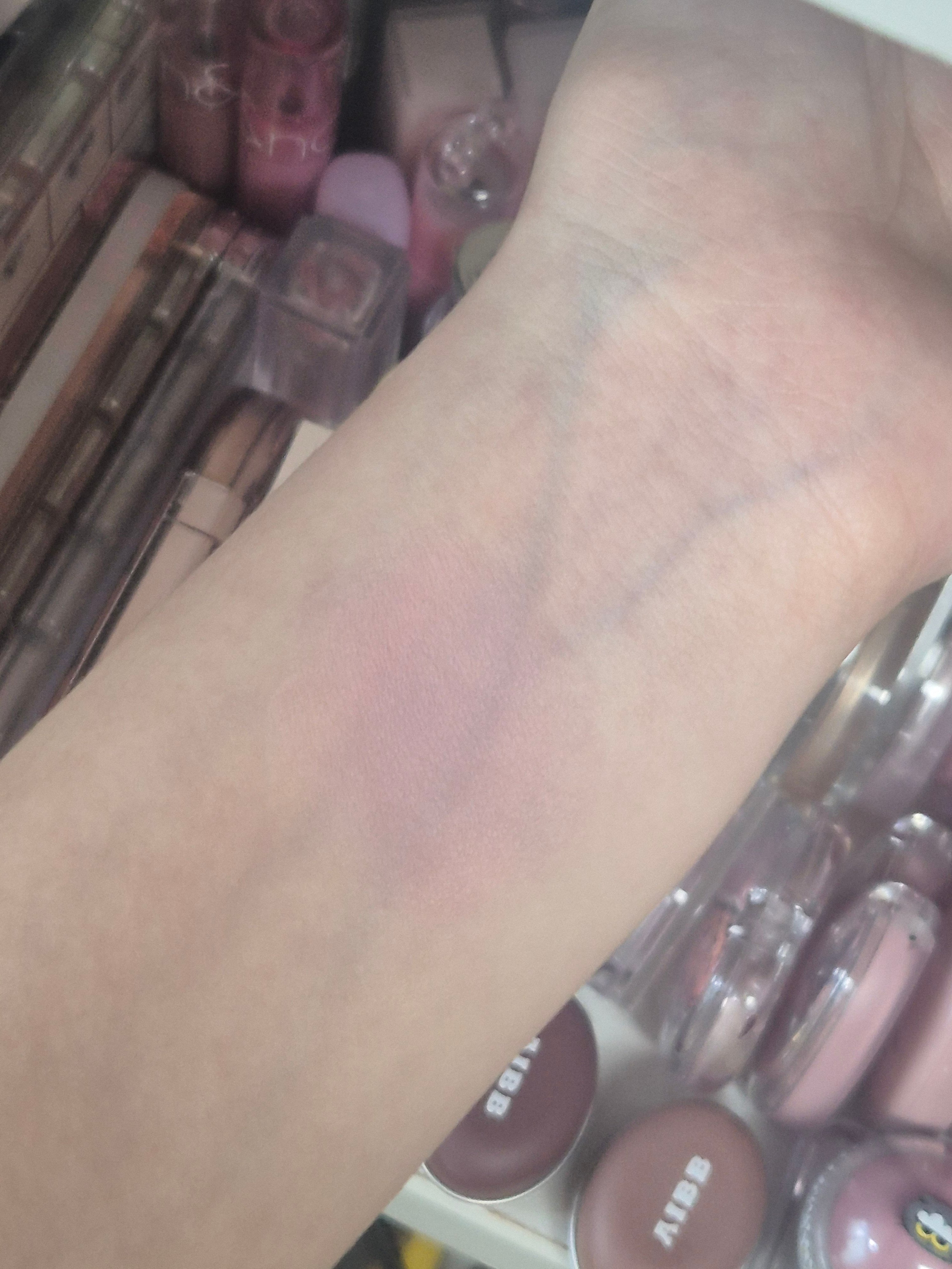 User review photo of Holika Holika My Fave Piece Shadow