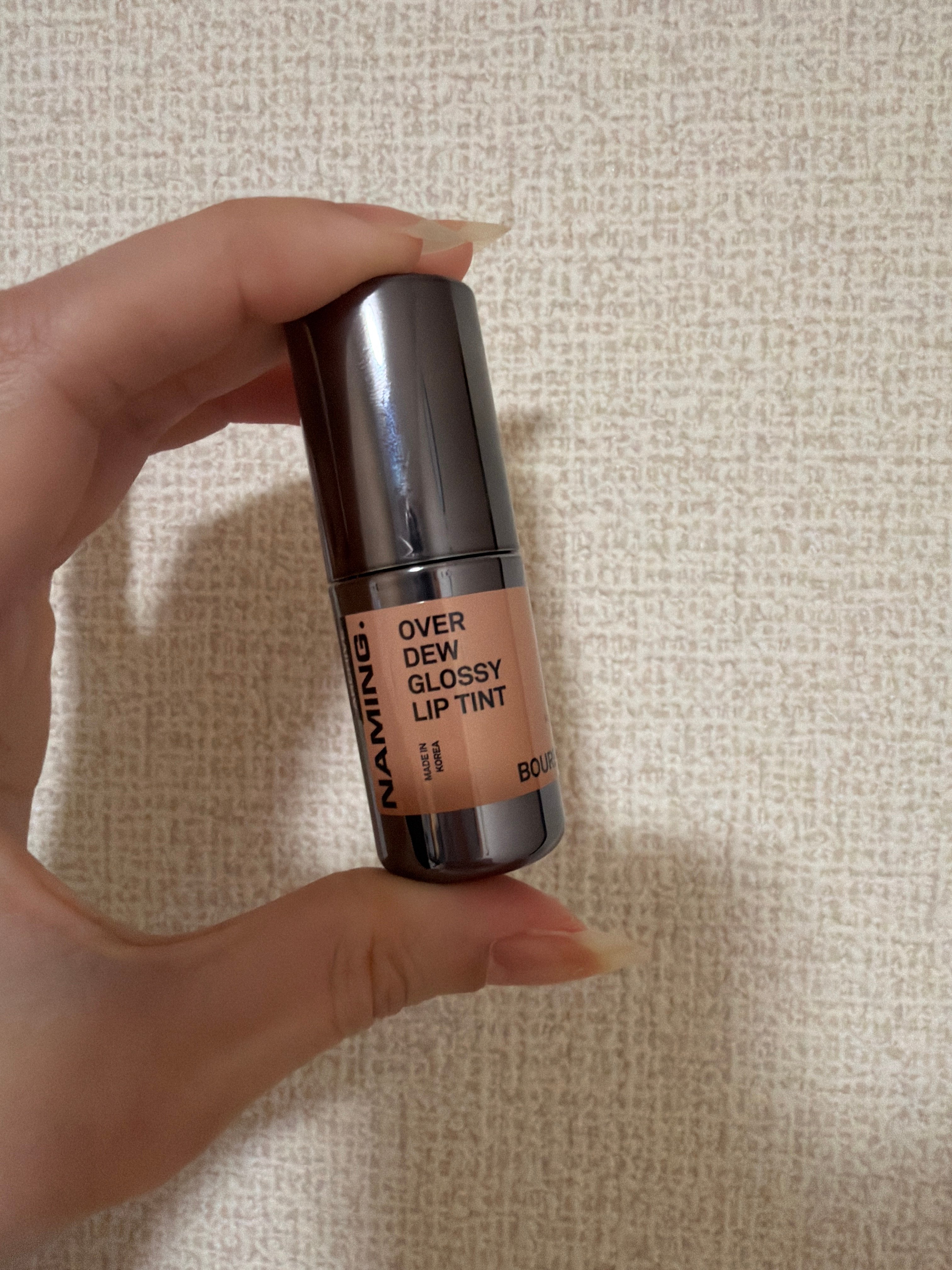 صورة من مراجعة مستخدم لمنتج Naming Over Dew Glossy Lip Tint