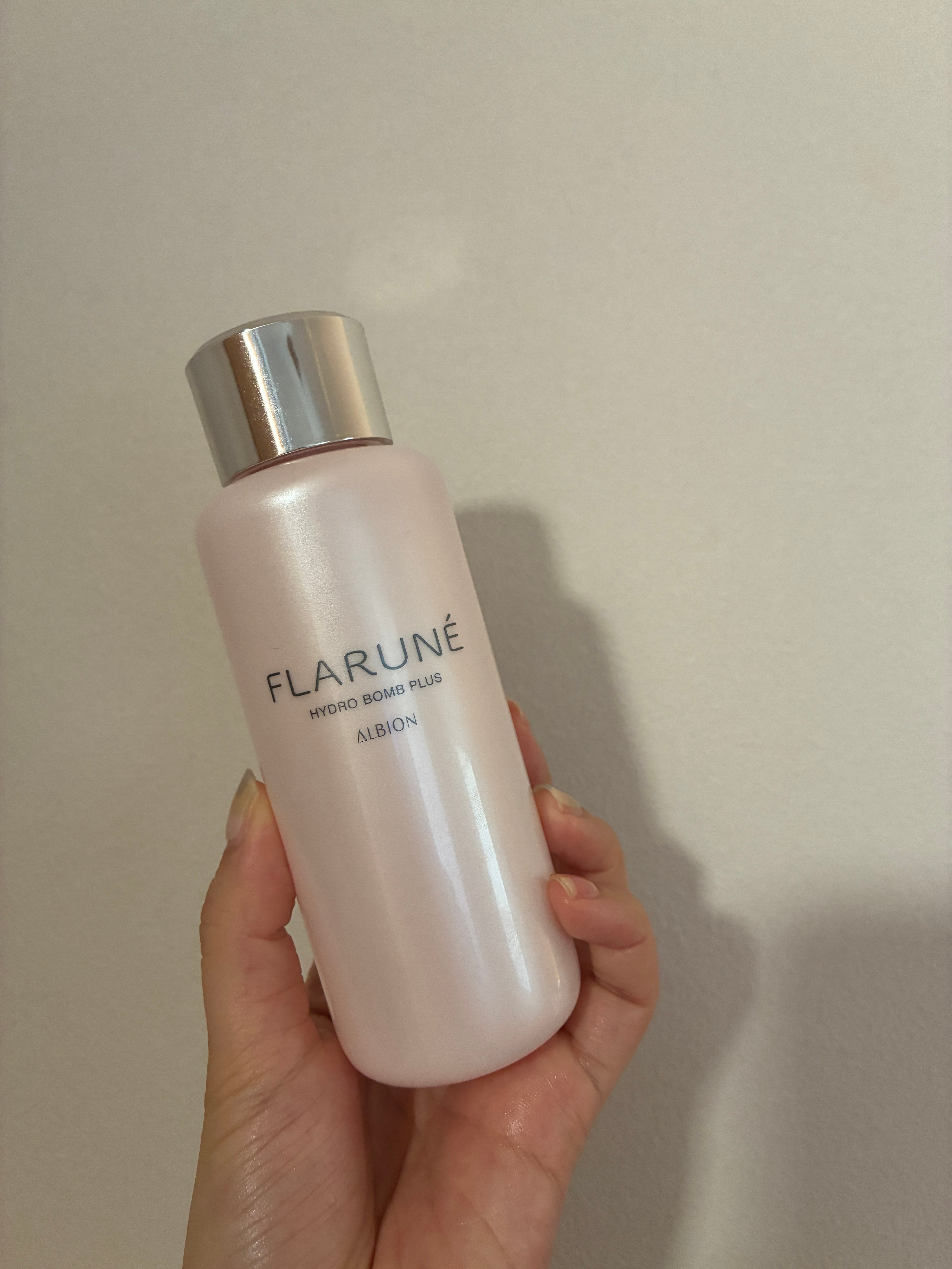 艾倫比亞 Flarune Hydro Bomb 化妝水的使用者評價照片