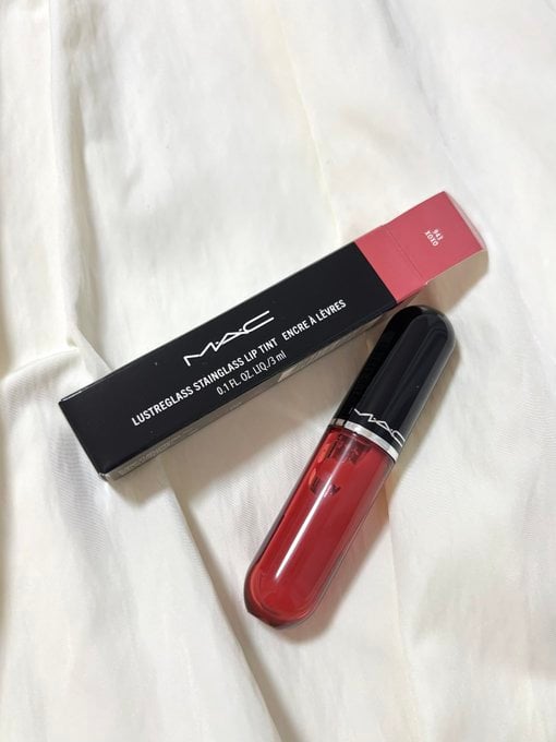 صورة من مراجعة مستخدم لمنتج MAC Cosmetics صبغة شفاه Lustreglass Stainglass