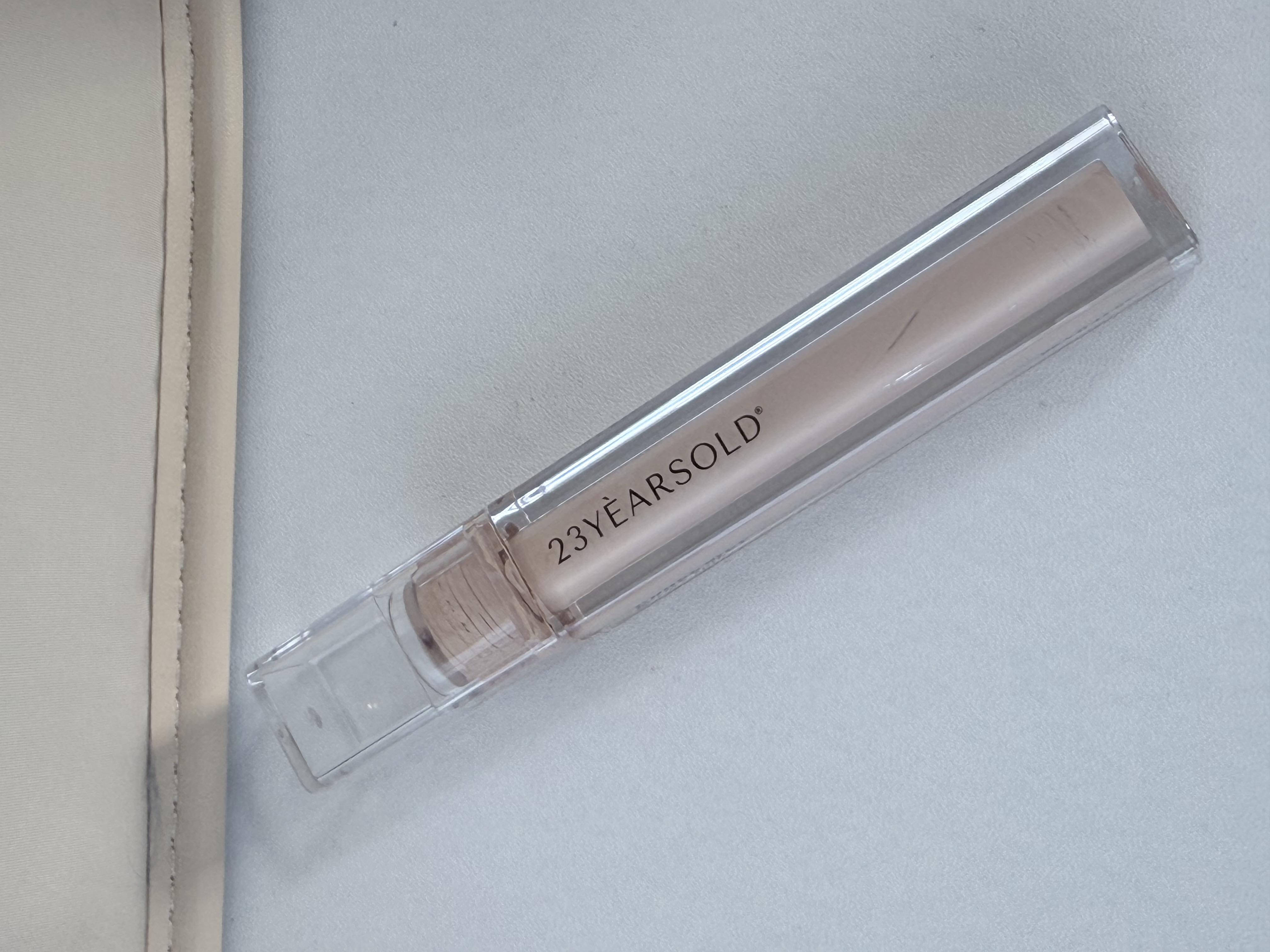 User review photo of 23 years old Derma Thin Concealer