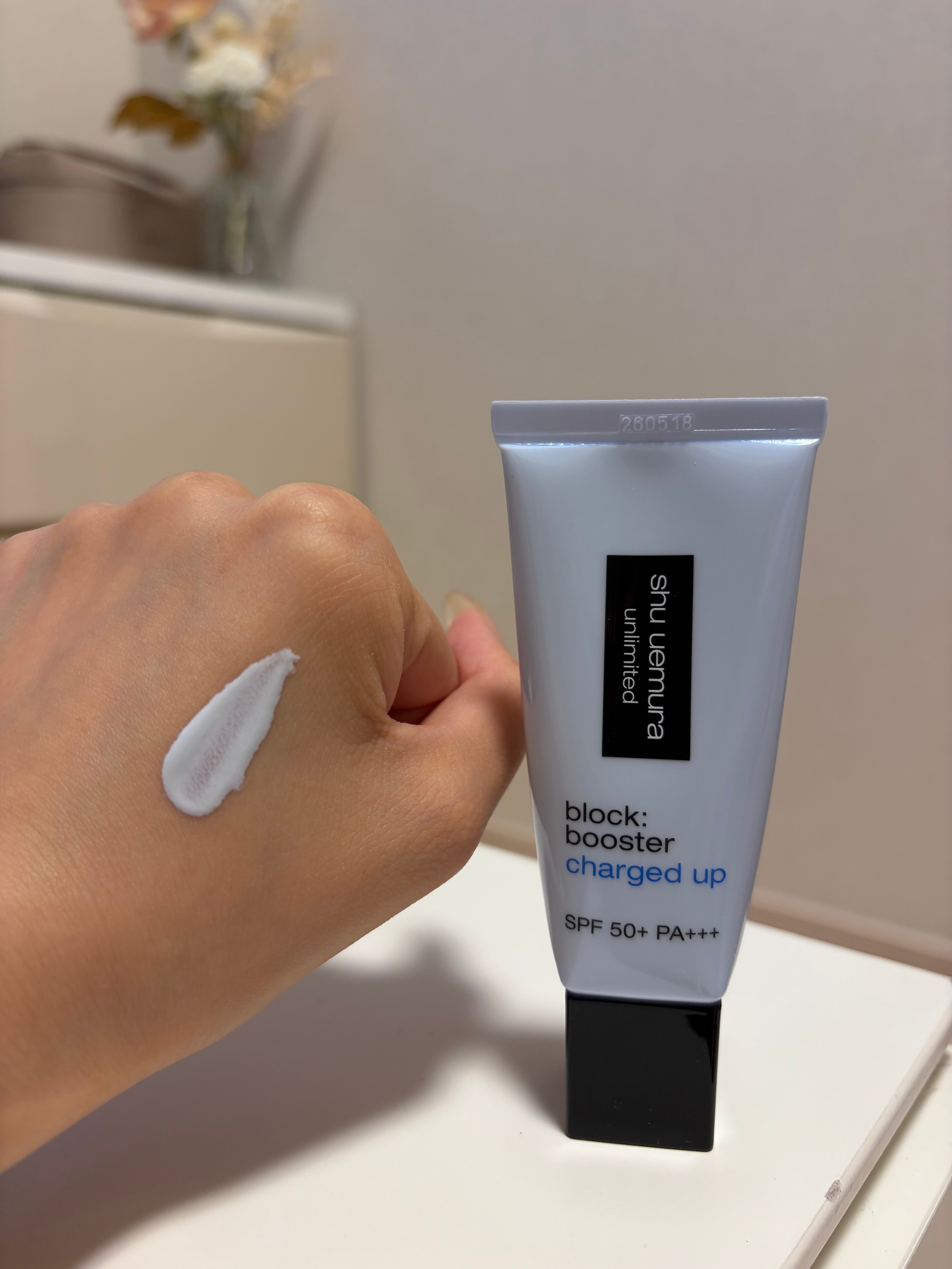 植村秀 Unlimited Block: Booster Advanced 妝前乳 SPF50+ PA+++的使用者評價照片