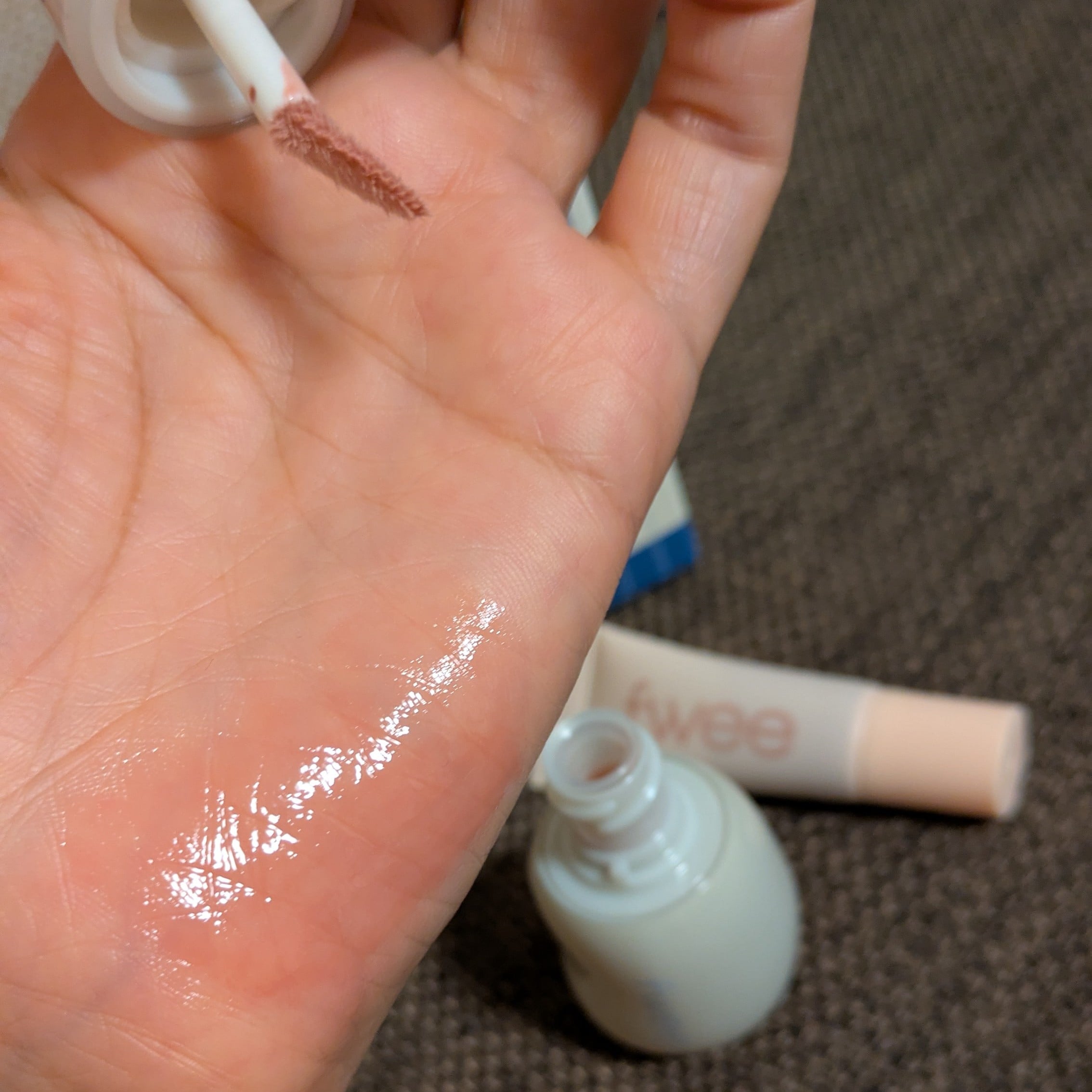 Fwee 3D Voluming 唇蜜的使用者評價照片