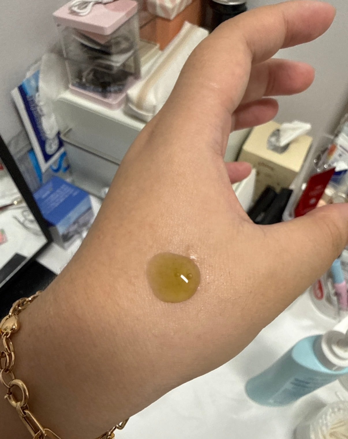 Parnell 積雪草蜂蜜92精華的使用者評價照片
