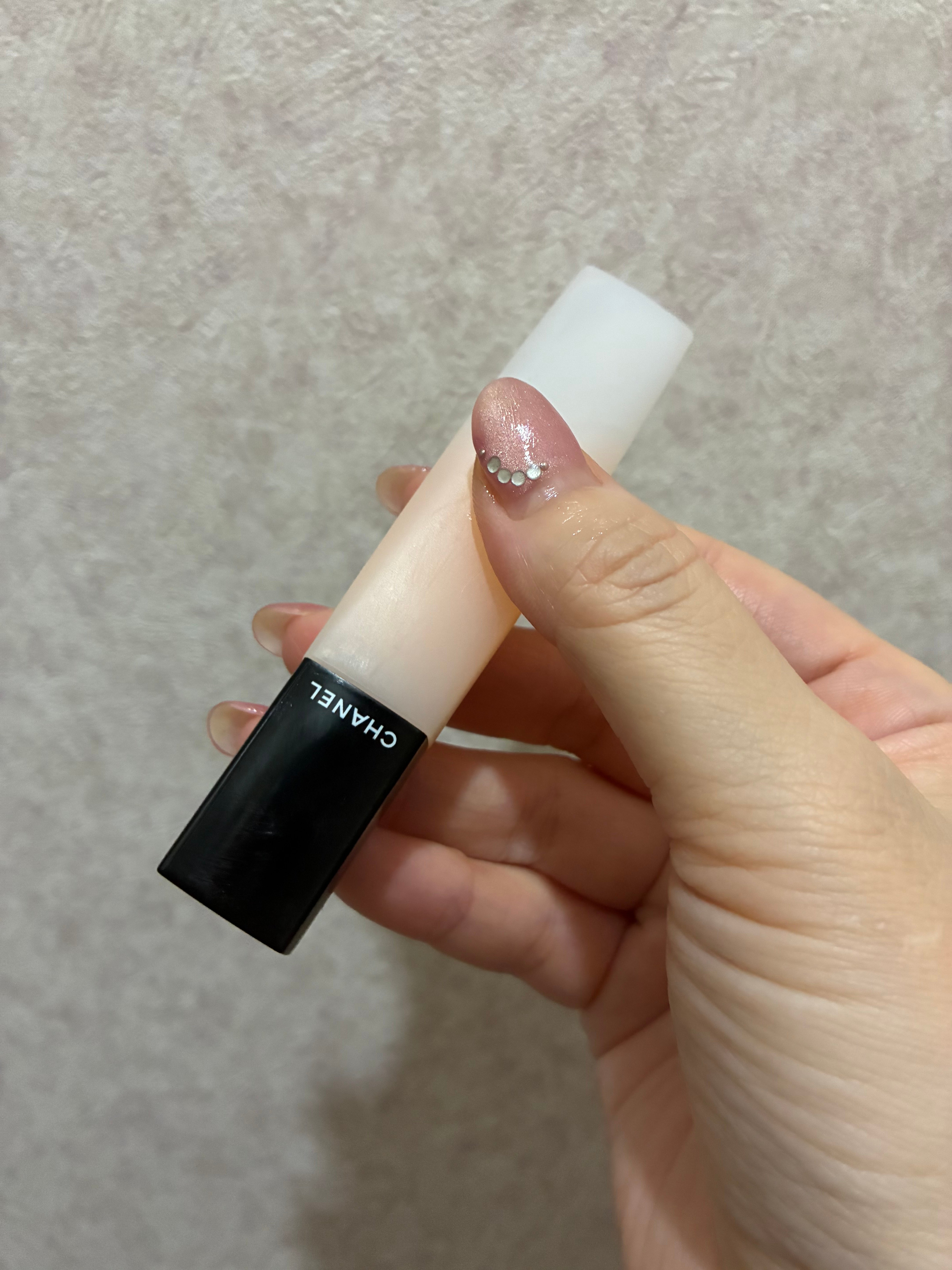 香奈兒 L'Huile Camélia 保濕強韌護甲油的使用者評價照片