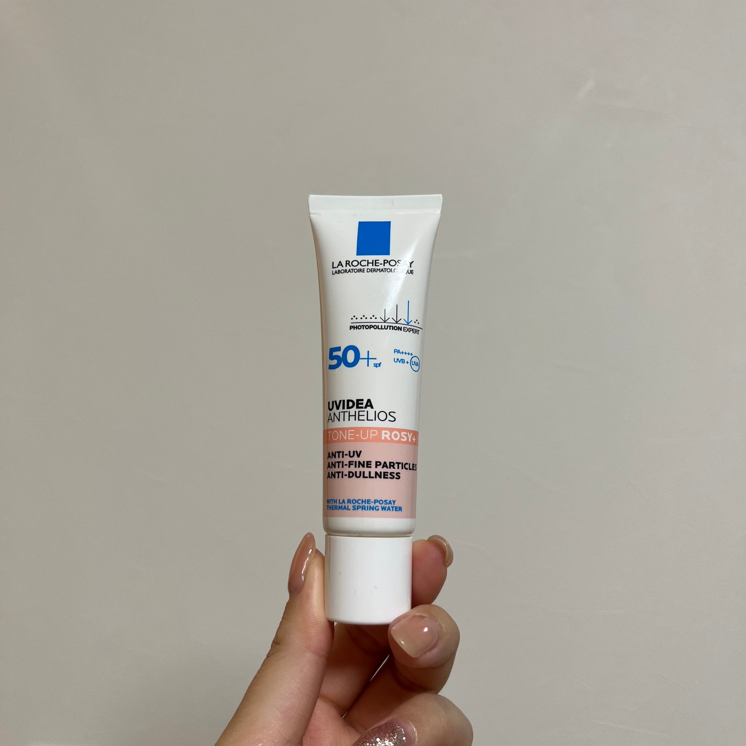 理膚寶水 UVIDEA Anthelios Tone-Up Rosy SPF50+的使用者評價照片