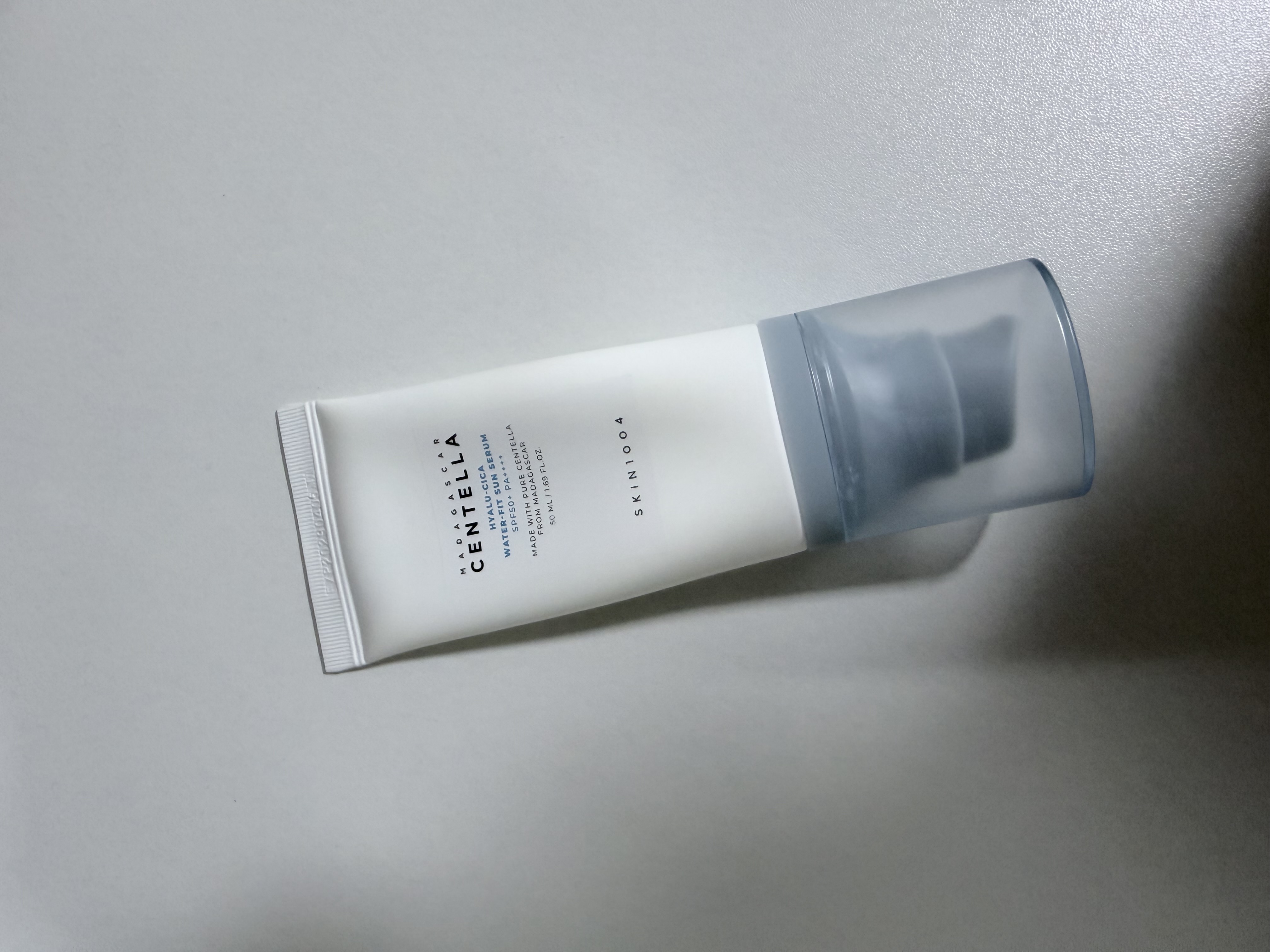 SKIN1004 マダガスカル センテラ ヒアルシカ ウォーターフィット サンセラム SPF50+ PA++++のユーザーレビュー写真