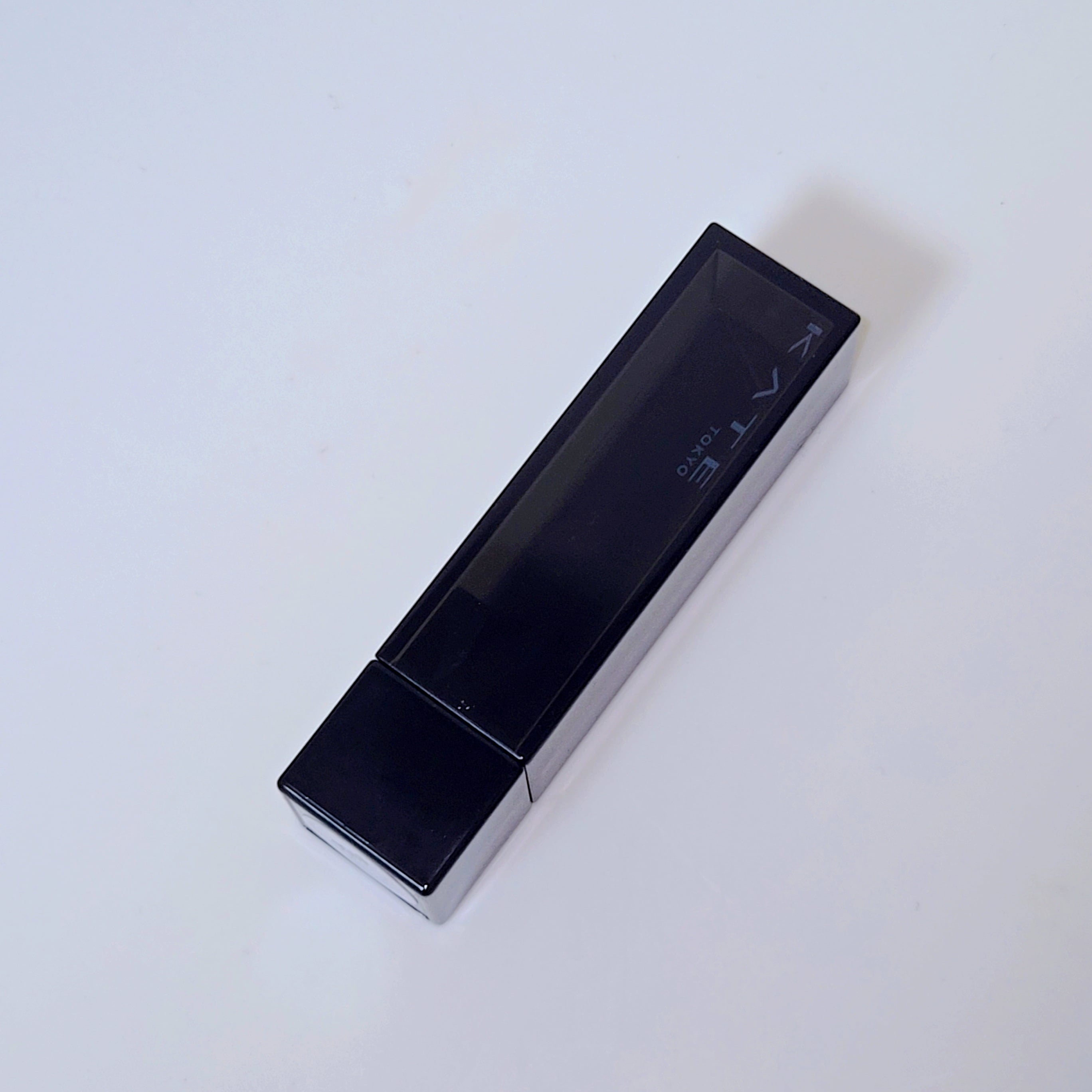 صورة من مراجعة مستخدم لمنتج Kate Tokyo أحمر شفاه شفاف Lip Monster Clear Tone