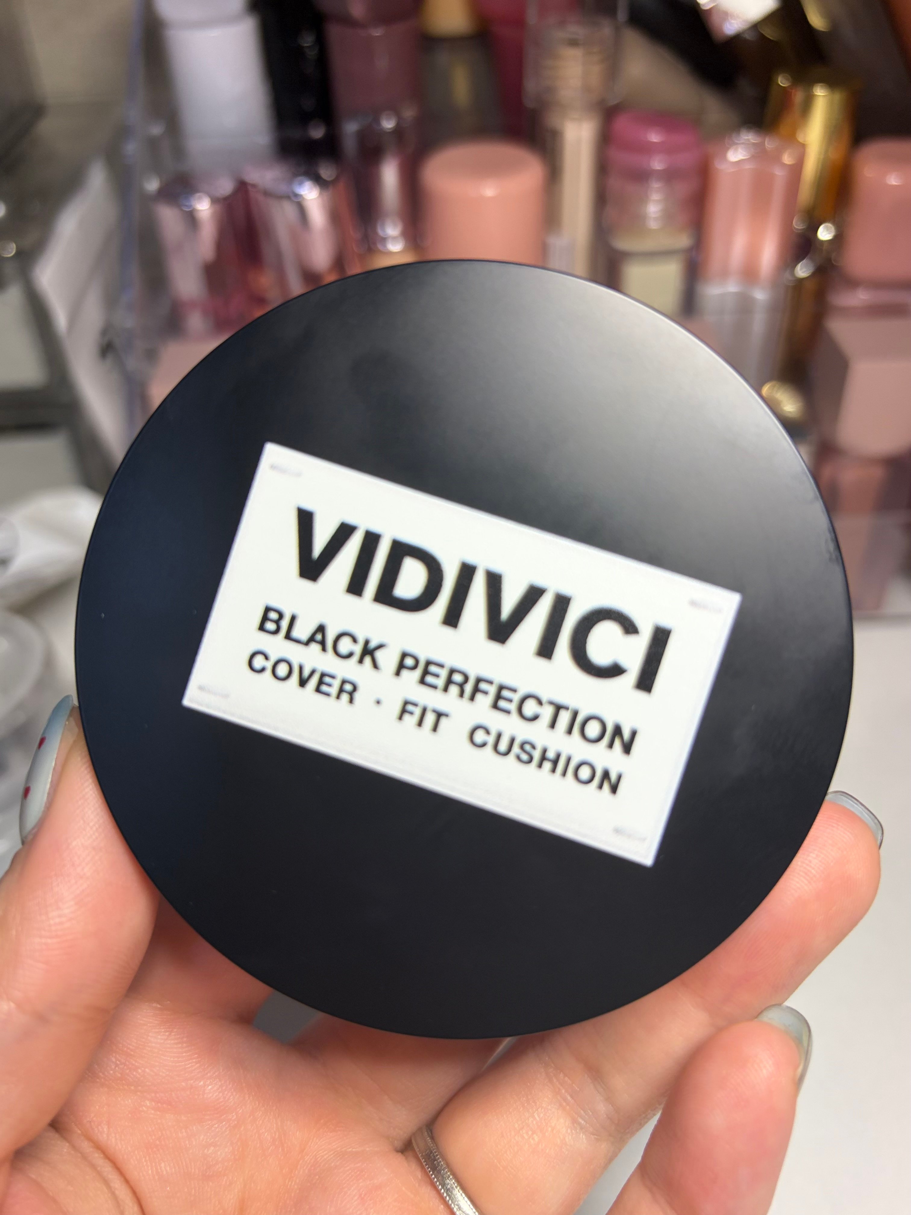 VIDIVICI ブラック パーフェクション カバー フィット クッション [SPF40/PA++]のユーザーレビュー写真