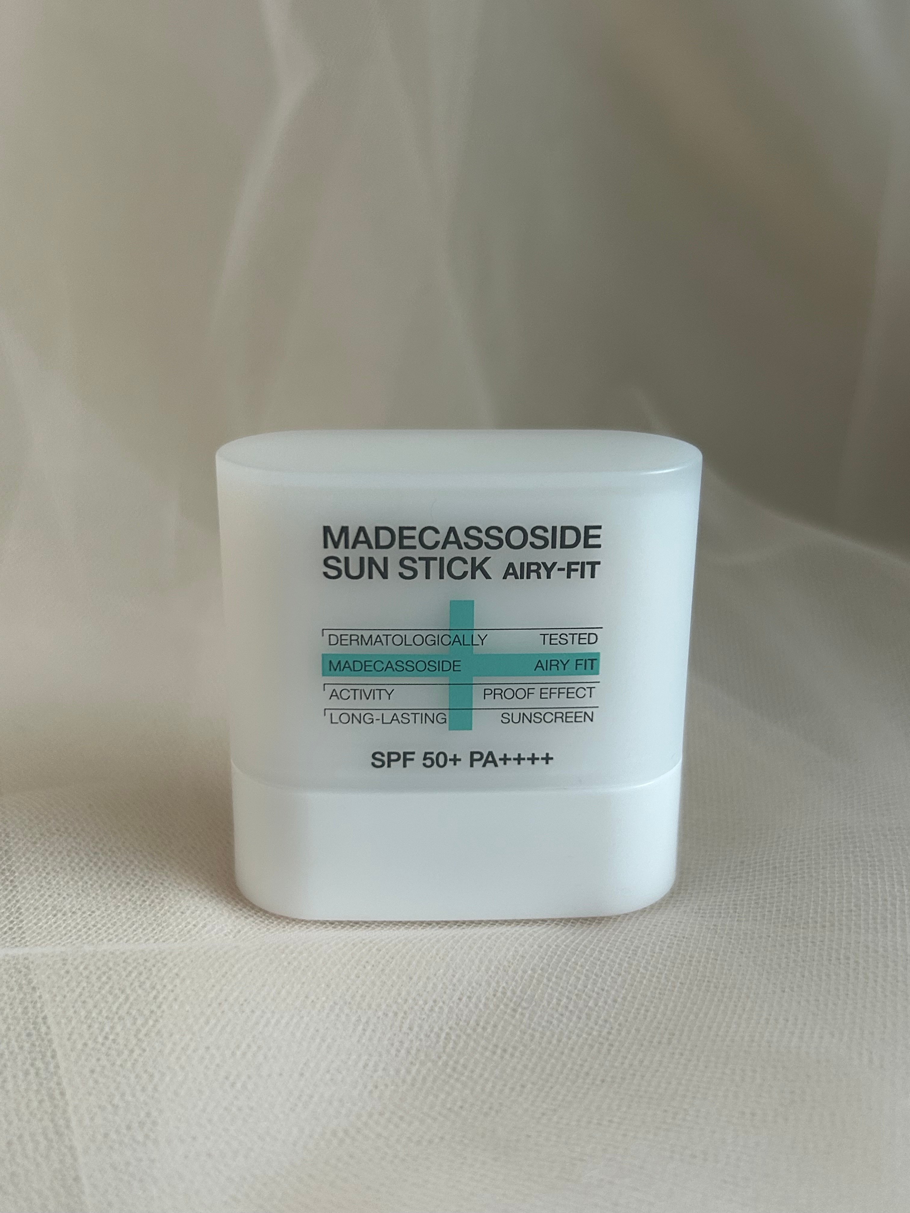 メディヒール マデカソサイド エアリーフィット サンスティック SPF50+ PA++++のユーザーレビュー写真