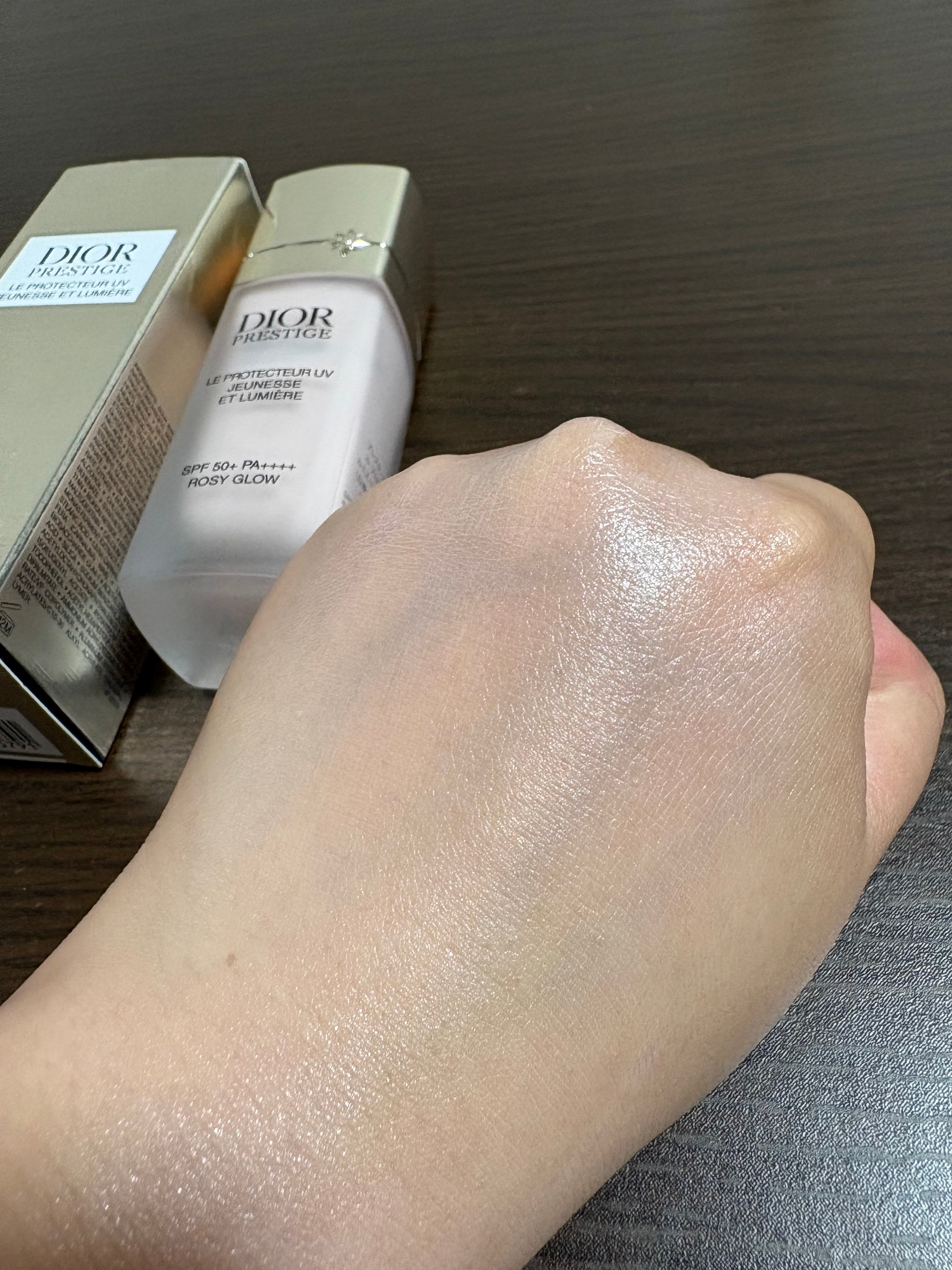 迪奧 Prestige Le Protecteur UV Jeunesse Et Lumière SPF 50+ PA++++的使用者評價照片