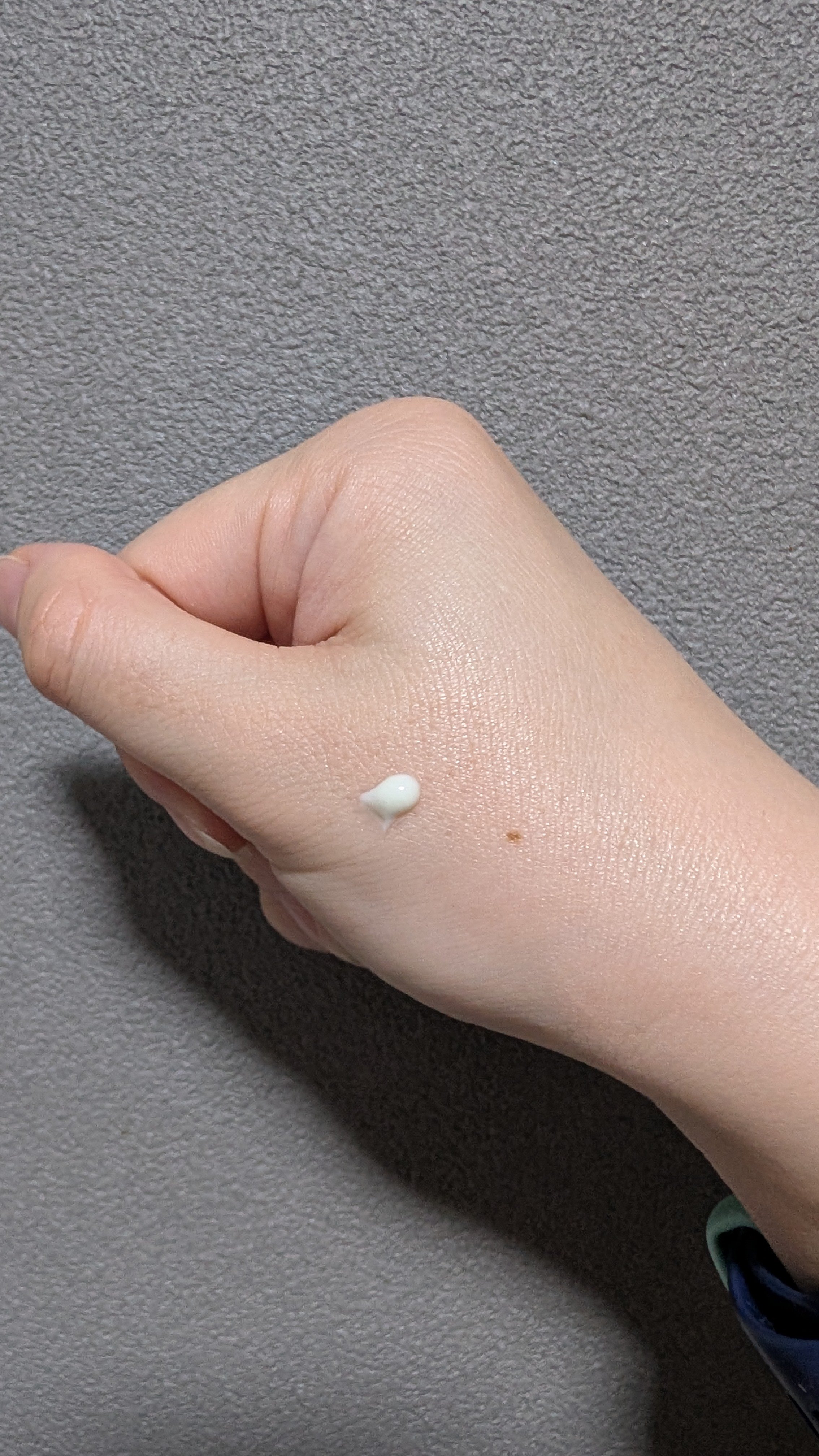 エスポア ウォータースプラッシュ サンクリーム フレッシュ SPF50+ PA++++のユーザーレビュー写真